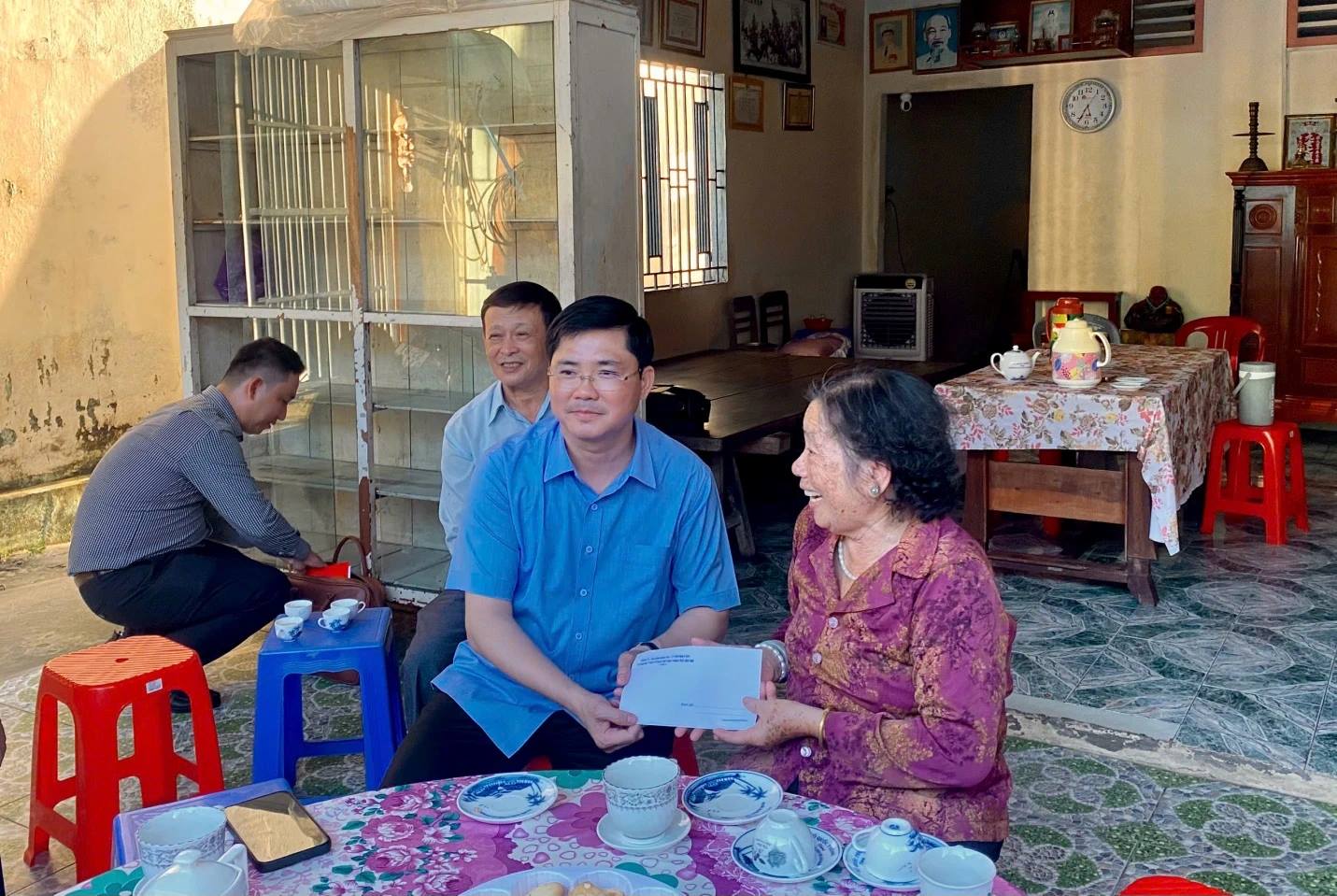anh tin bai